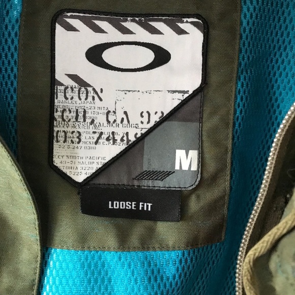 Oakley Ski Jacket - Picture 2 of 11